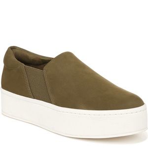 Vince Warren slip on sneakers size 8